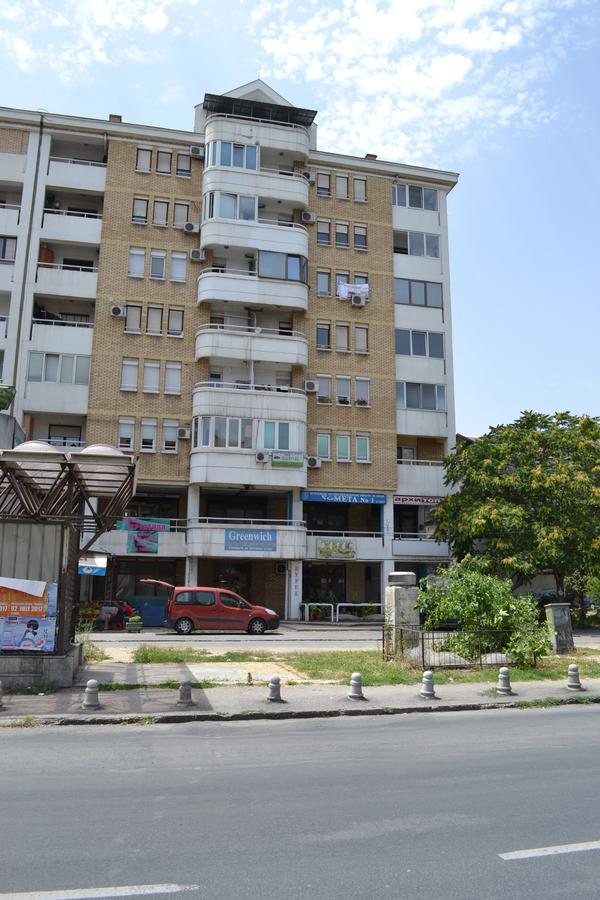 Nakov Apartment Next To Bus Station Üsküp Dış mekan fotoğraf